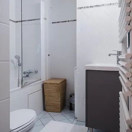 All In Lyon | Appartement Hypercentre Celestins Apartamento *